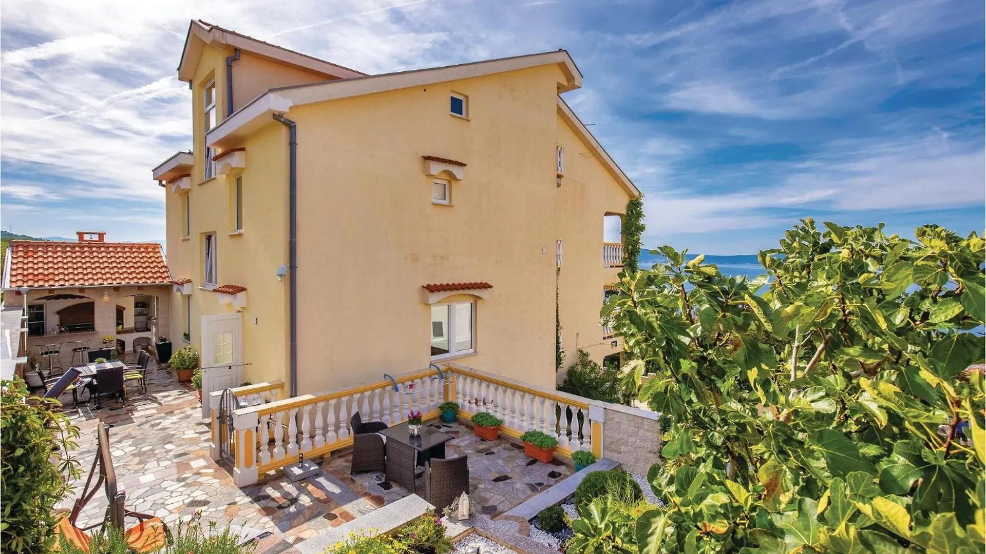 Cozy Apartment In Crikvenica With Wifi