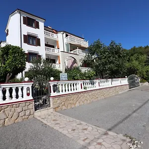 Sojat Bed & Breakfast